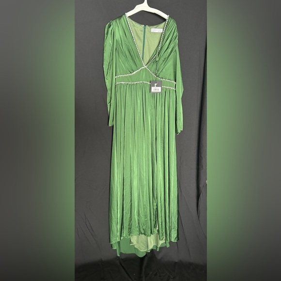 Mac Duggal 55702 NWOT RHINESTONE TRIM PUFF SLEEVE GATHERED GOWN - Picture 4 of 7